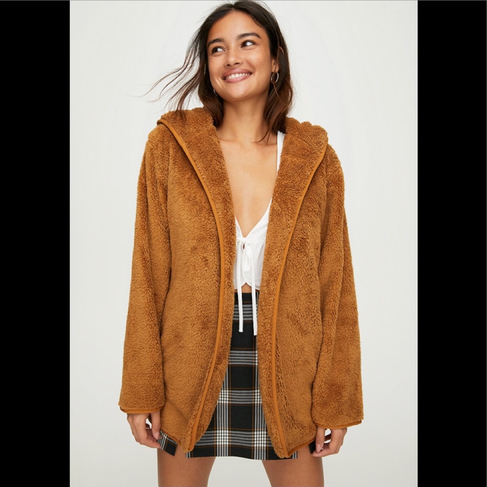 *SOLD” ARITZIA Sunday Best Alisya Jacket - Picture 2 of 2
